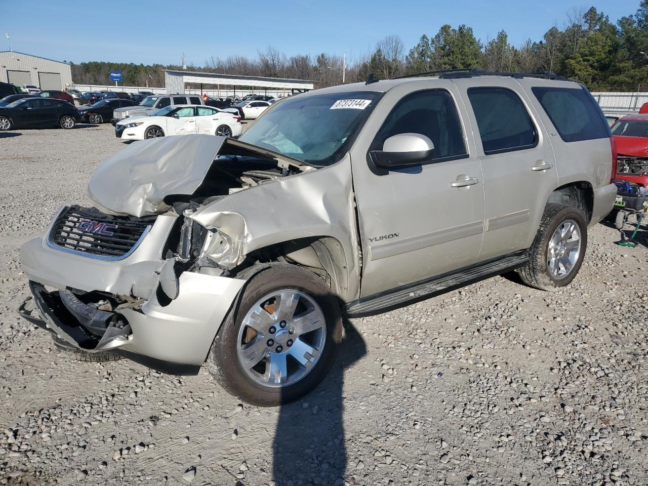 GMC YUKON SLT 2013