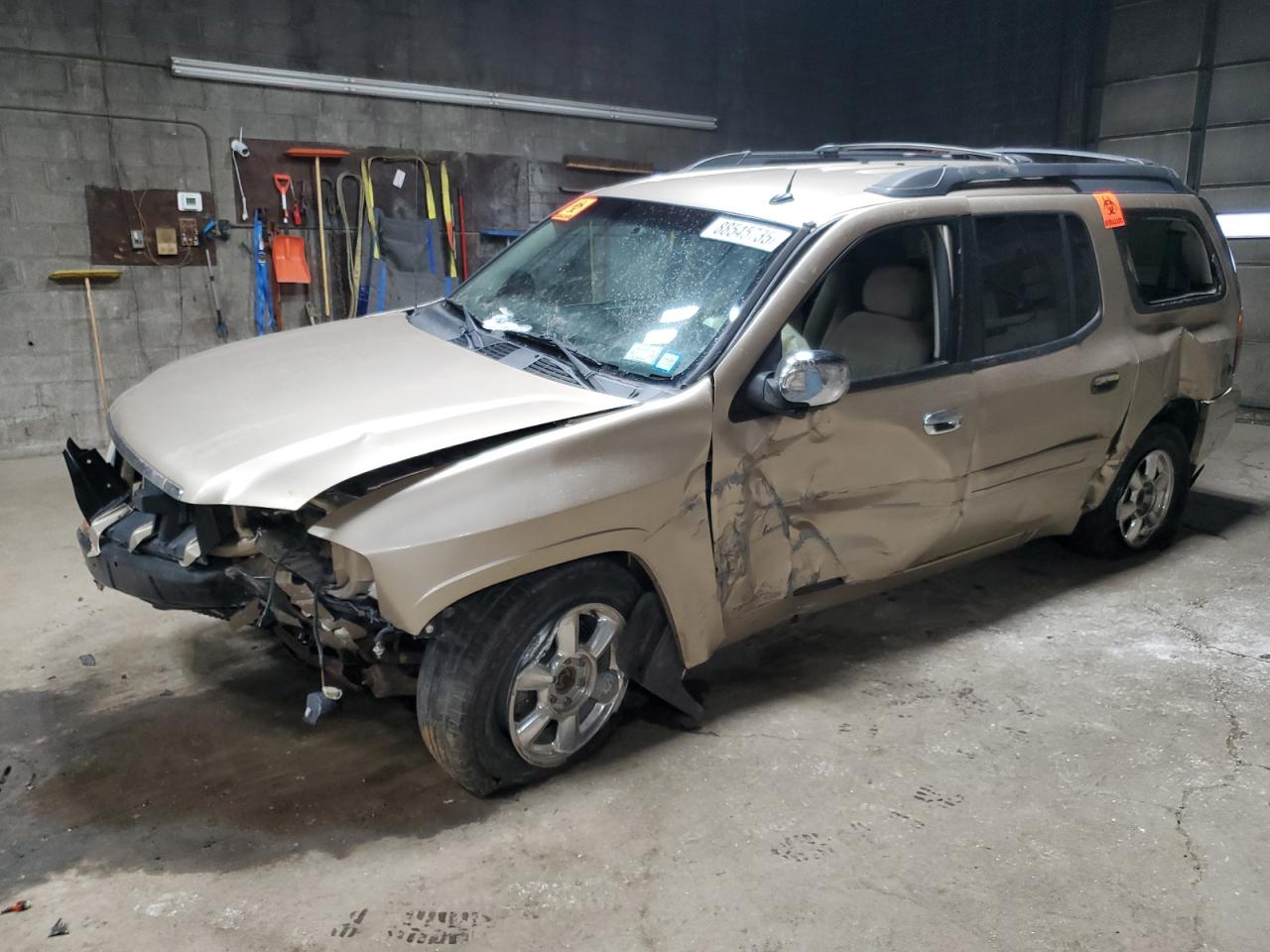 GMC ENVOY XL 2005