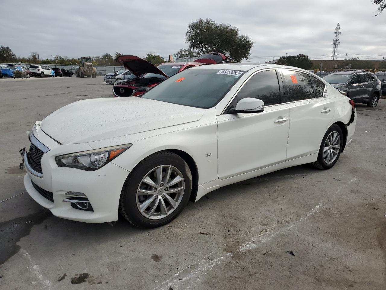 INFINITI Q50 BASE 2014