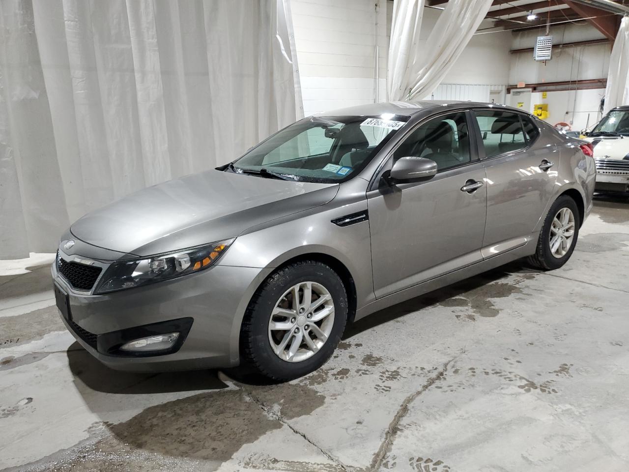 KIA OPTIMA LX 2013