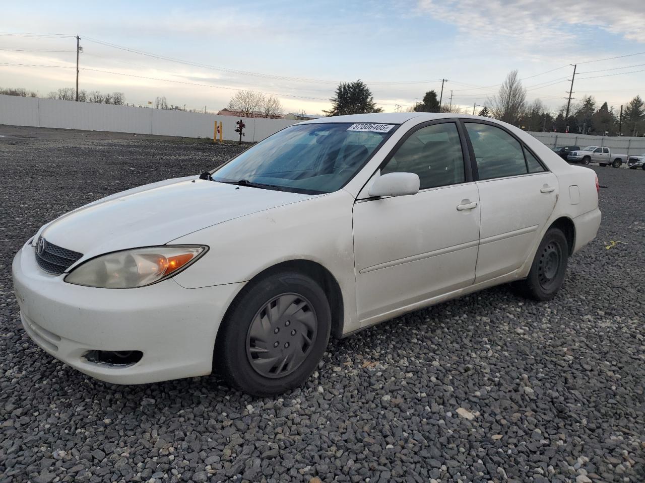 TOYOTA CAMRY LE 2004