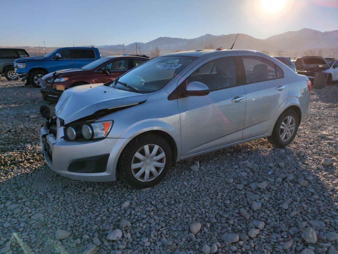 CHEVROLET SONIC LS 2012