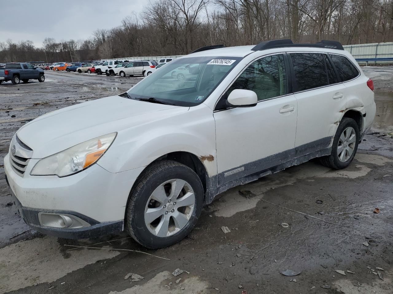 SUBARU OUTBACK 2. 2012