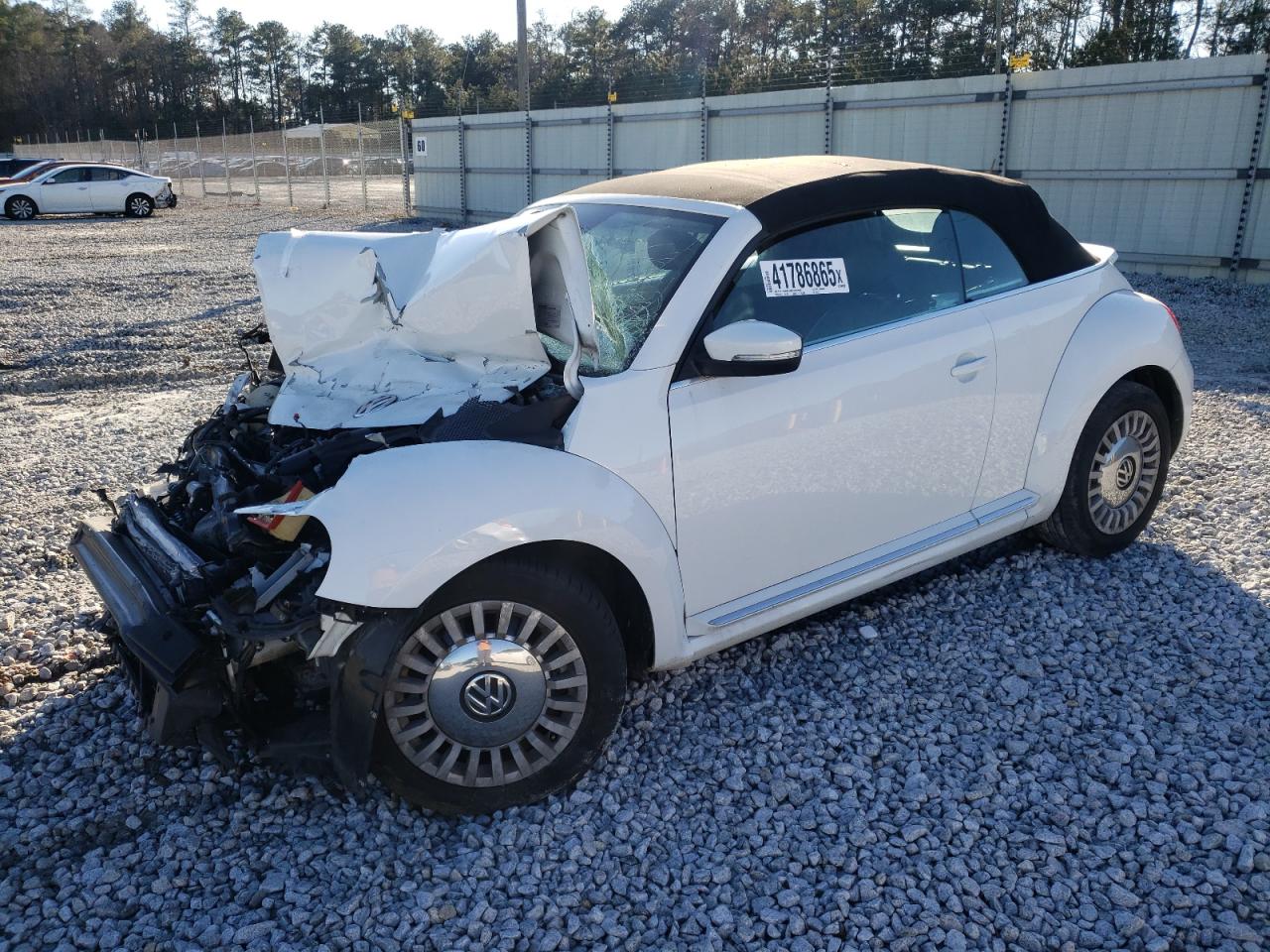 VOLKSWAGEN BEETLE 1.8 2015