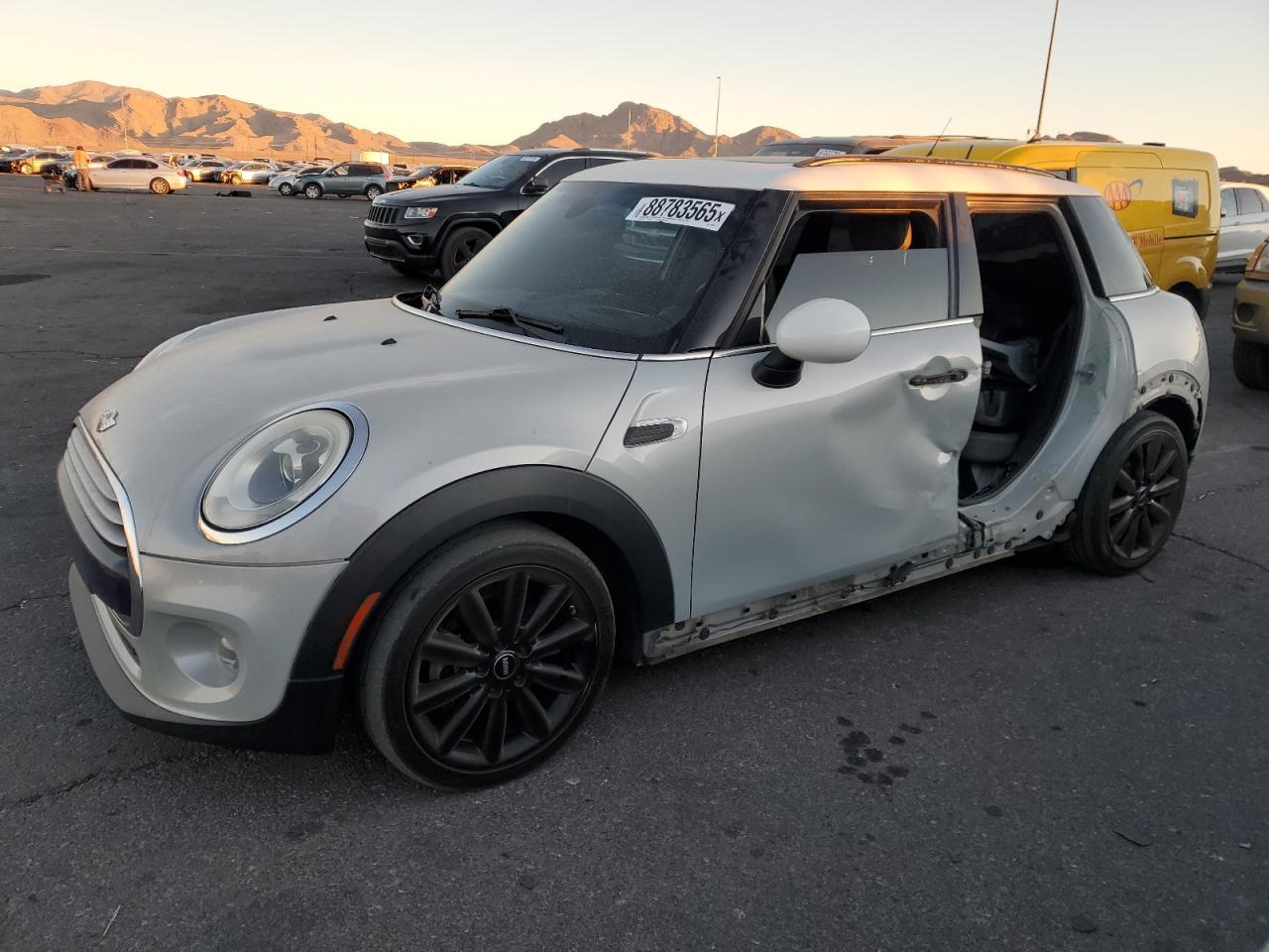 MINI COOPER 2015
