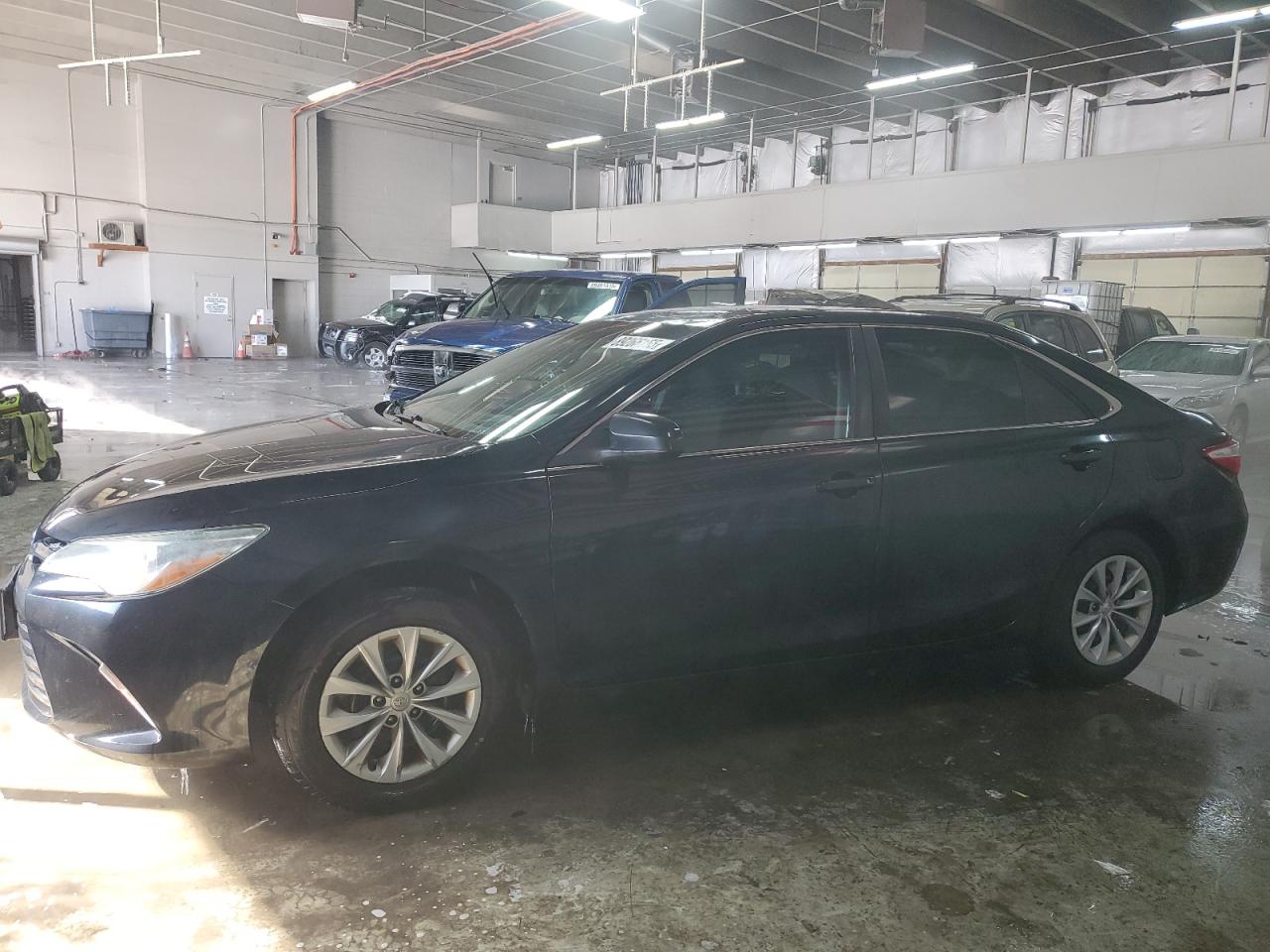TOYOTA CAMRY LE 2016