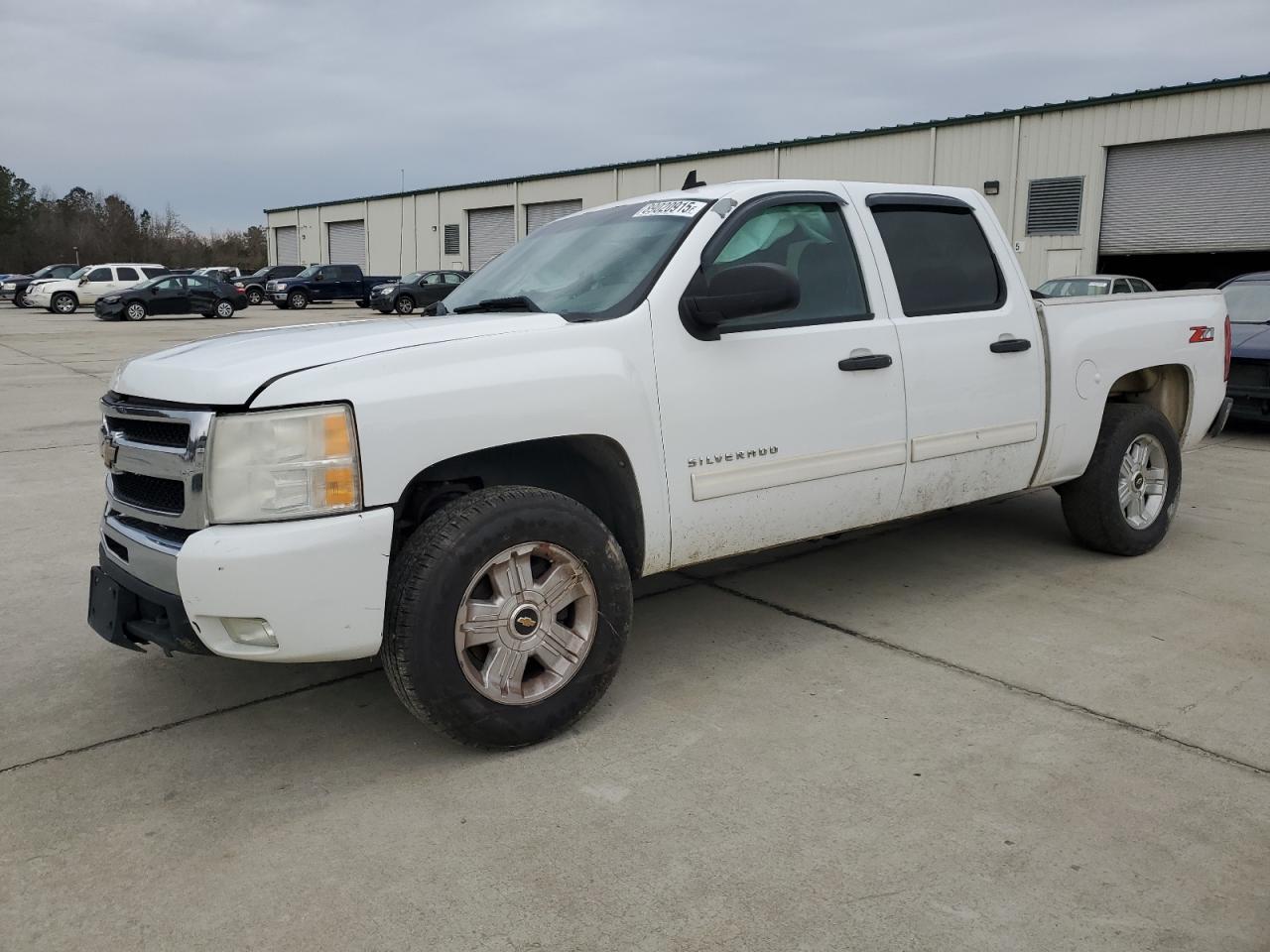 CHEVROLET SILVERADO 2011