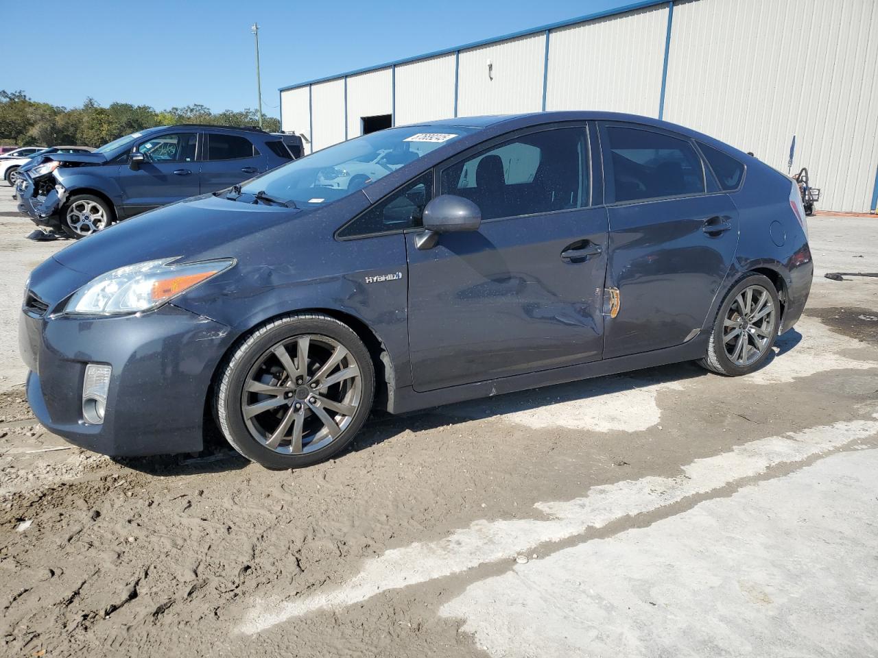 TOYOTA PRIUS 2011