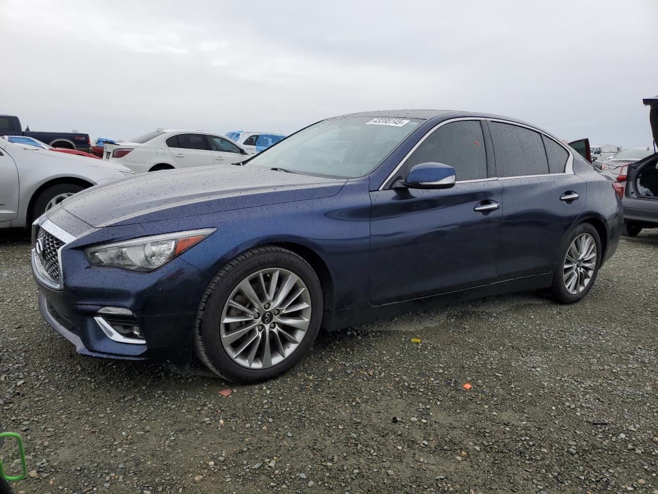INFINITI Q50 PURE 2020