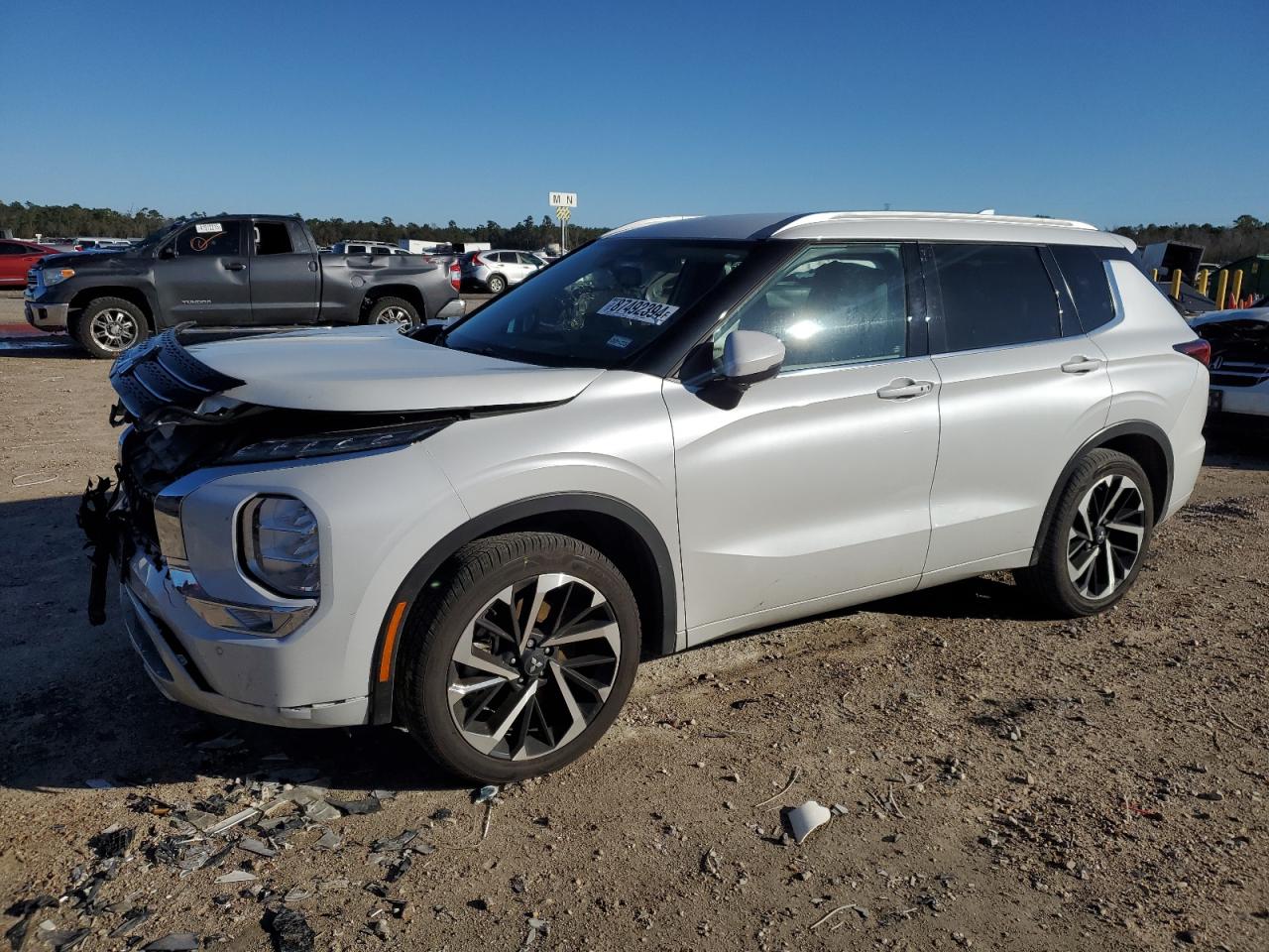 MITSUBISHI OUTLANDER 2022