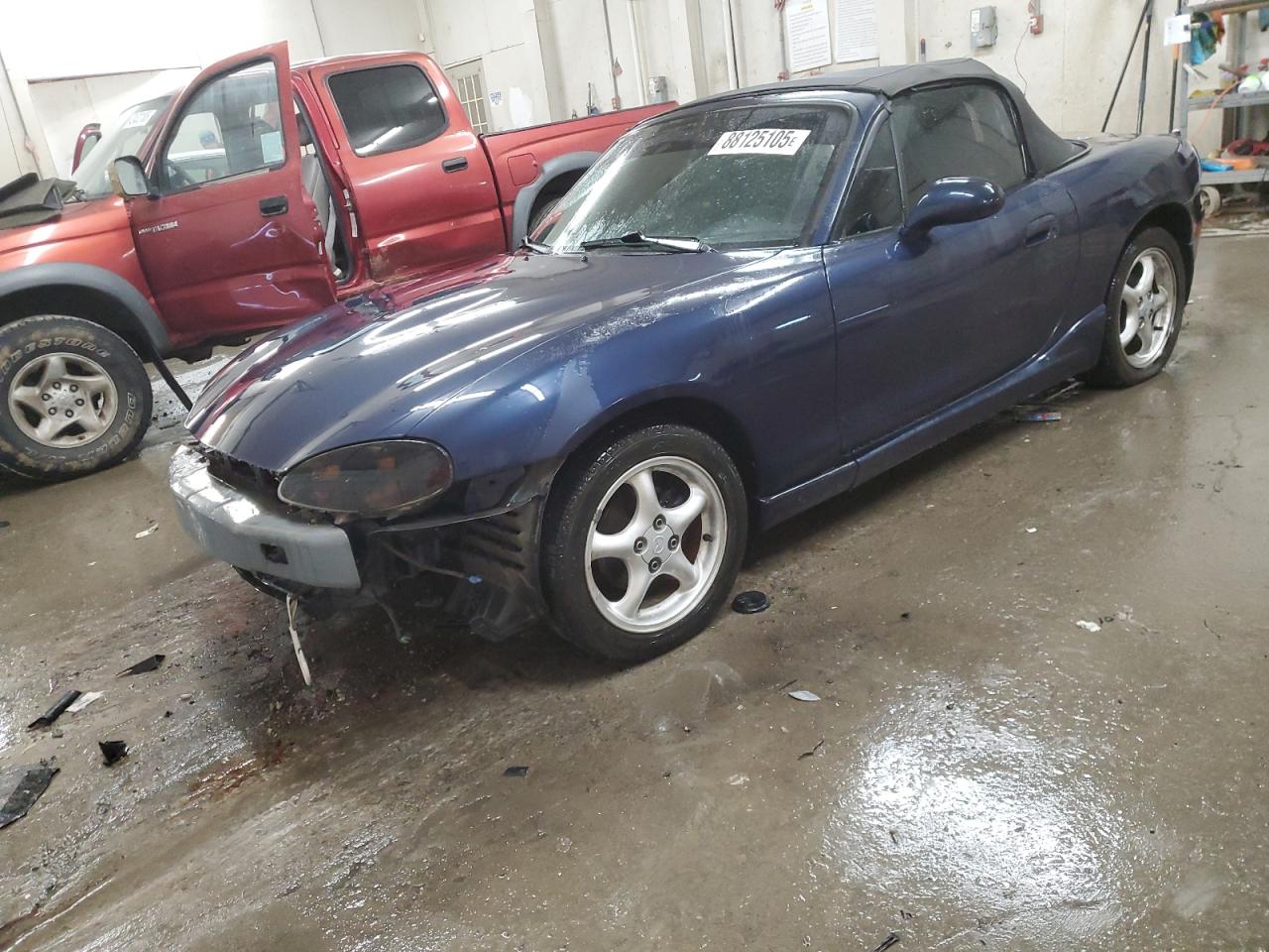 MAZDA MX-5 MIATA 2002