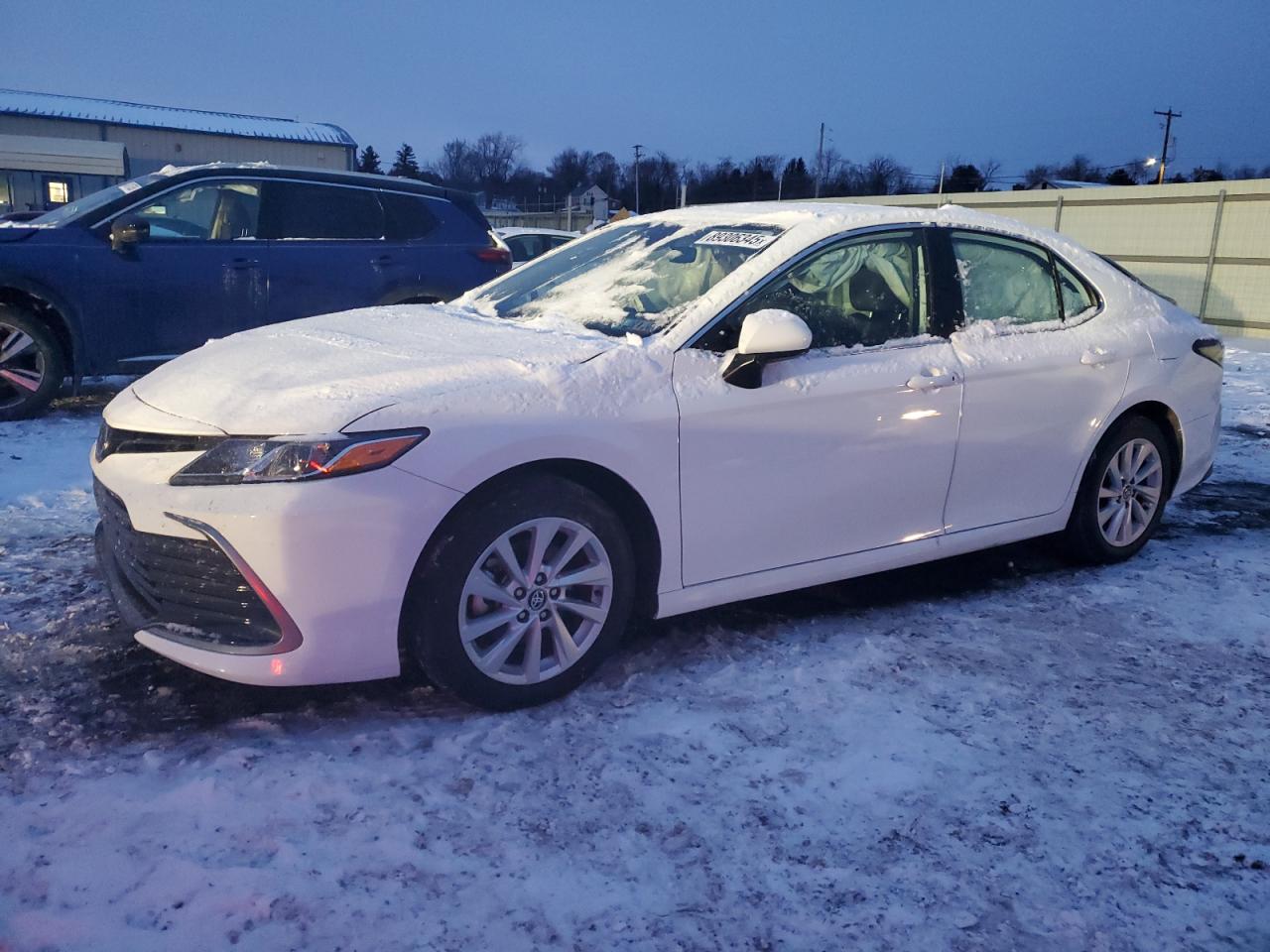 TOYOTA CAMRY LE 2024