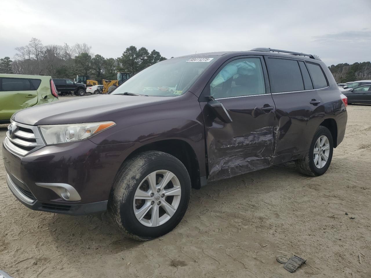 TOYOTA HIGHLANDER 2013