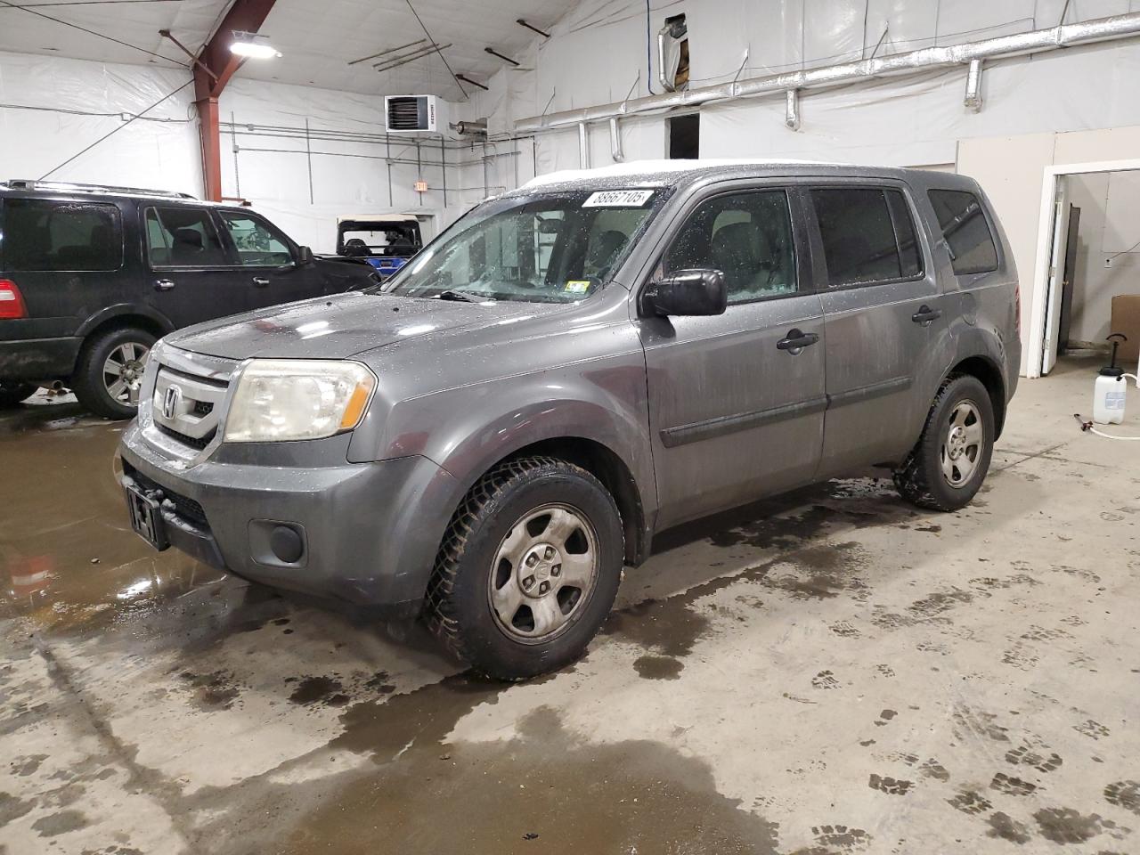 HONDA PILOT LX 2011
