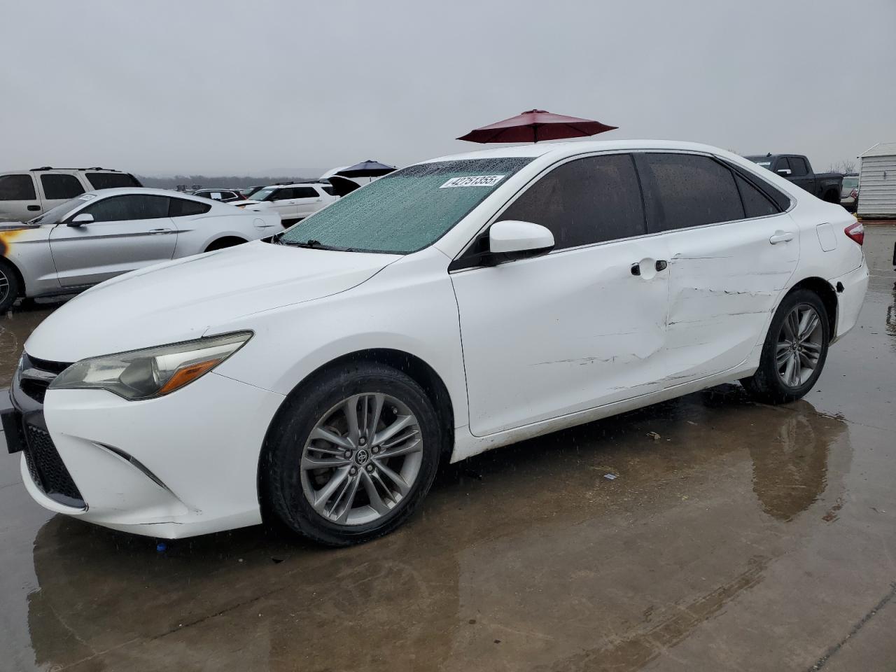 TOYOTA CAMRY LE 2015