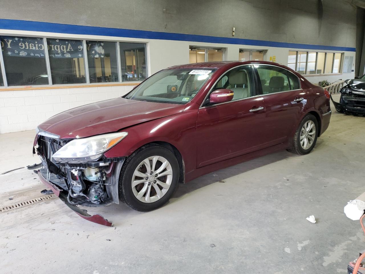 HYUNDAI GENESIS 3. 2013