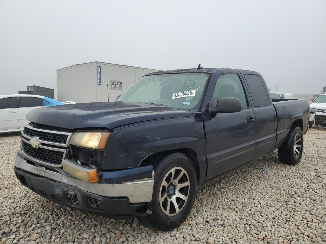 CHEVROLET SILVERADO 2006