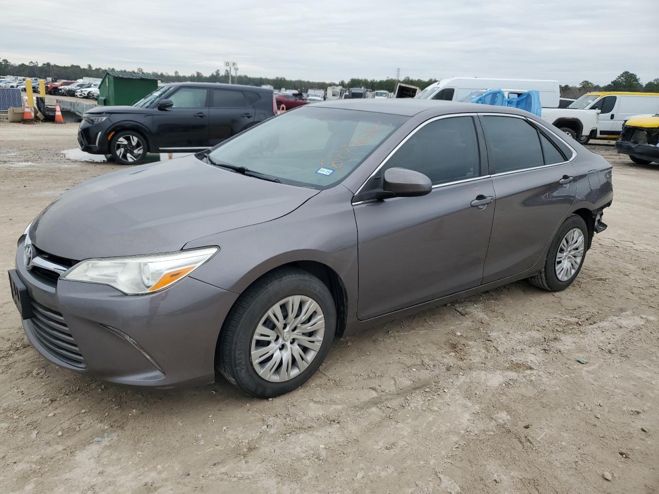 TOYOTA CAMRY LE 2017
