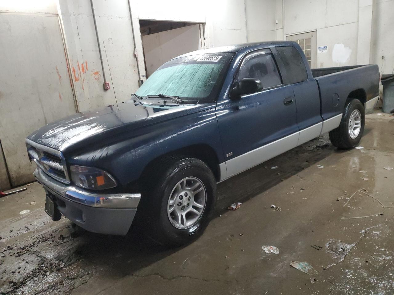 DODGE DAKOTA 2001