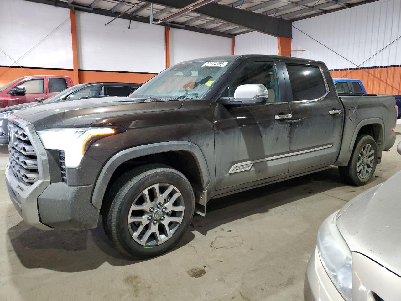 TOYOTA TUNDRA CRE 2024