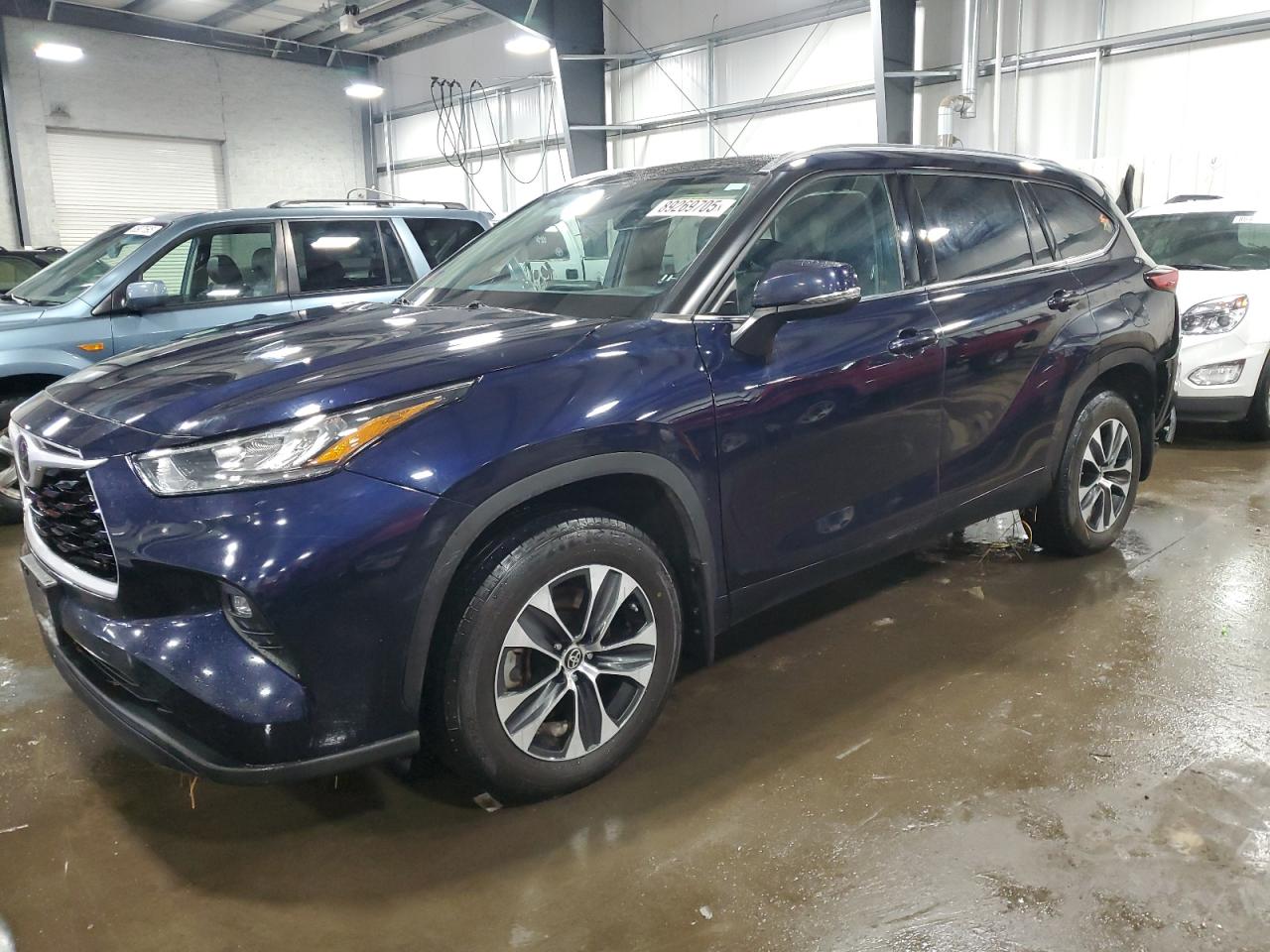 TOYOTA HIGHLANDER 2020