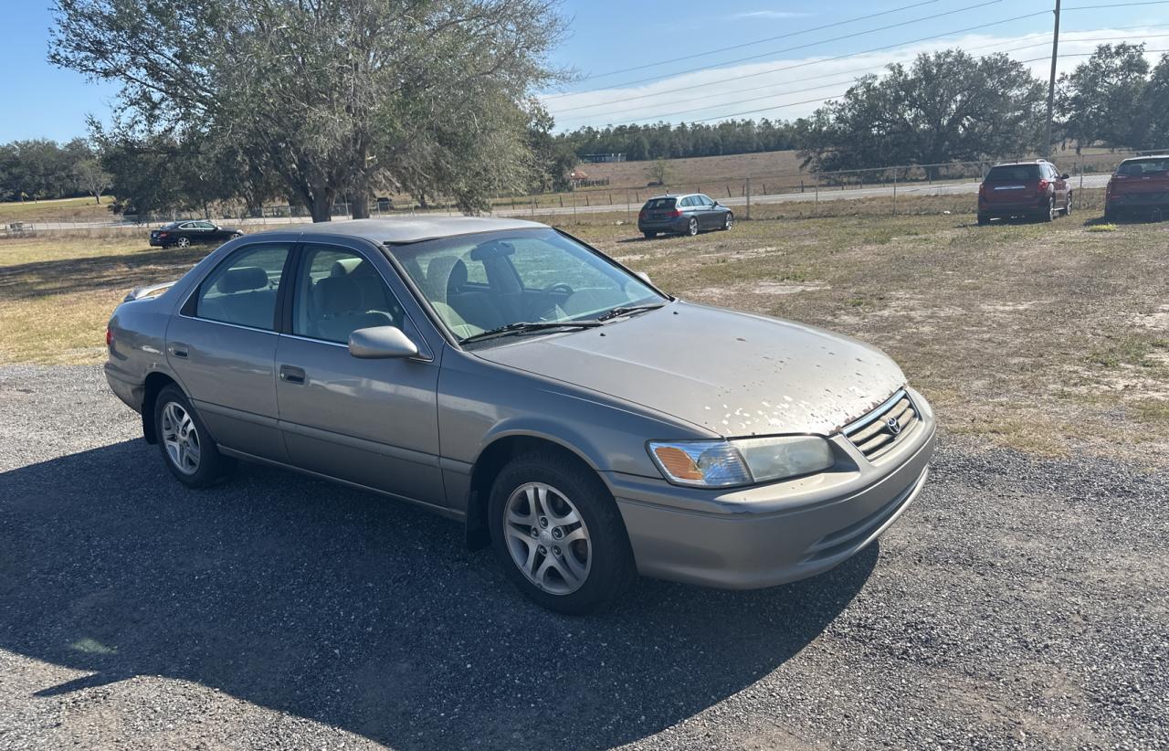 TOYOTA CAMRY CE 2000
