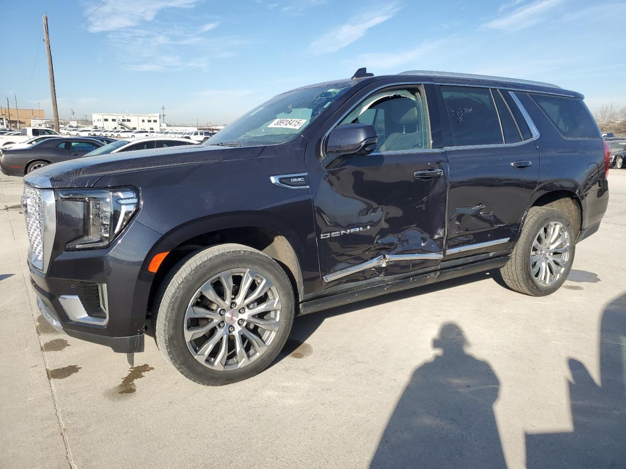 GMC YUKON DENA 2023