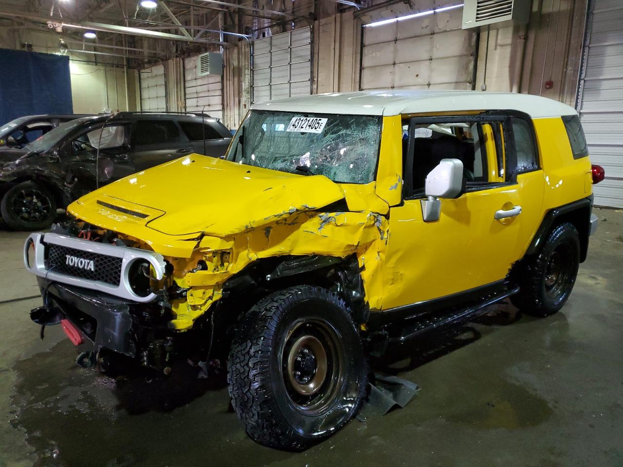 TOYOTA FJ CRUISER 2010