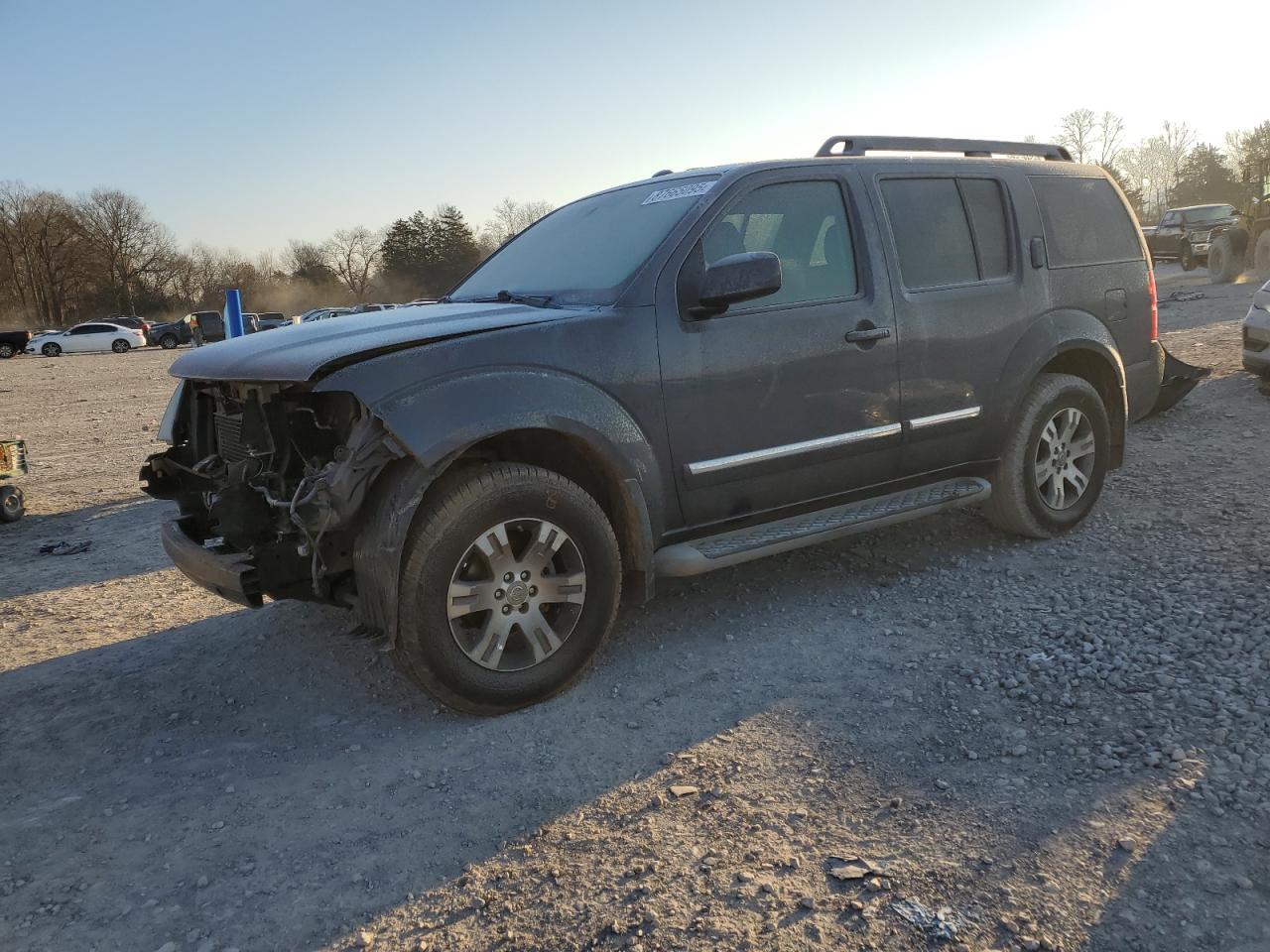 NISSAN PATHFINDER 2011