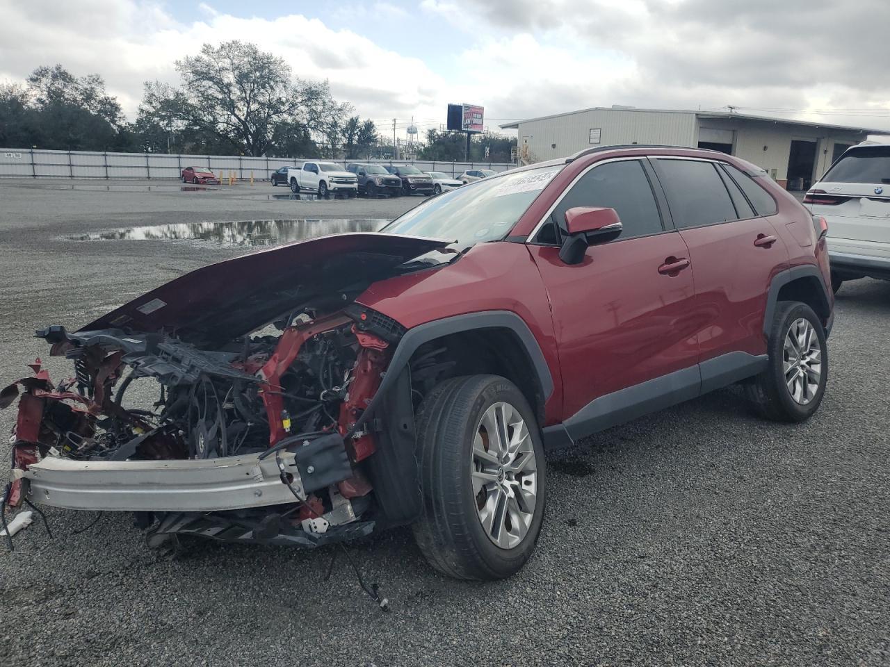 TOYOTA RAV4 XLE P 2021
