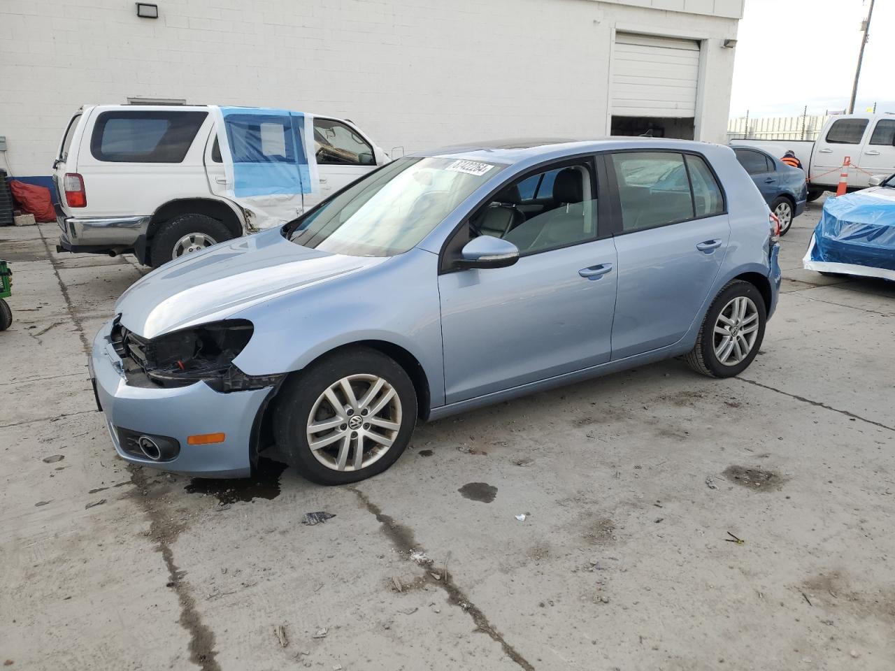 VOLKSWAGEN GOLF 2010