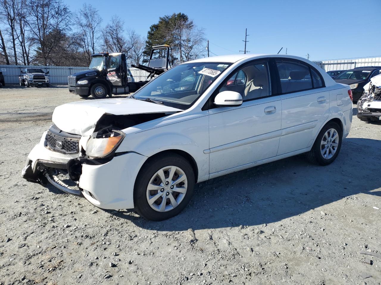 KIA RIO BASE 2011