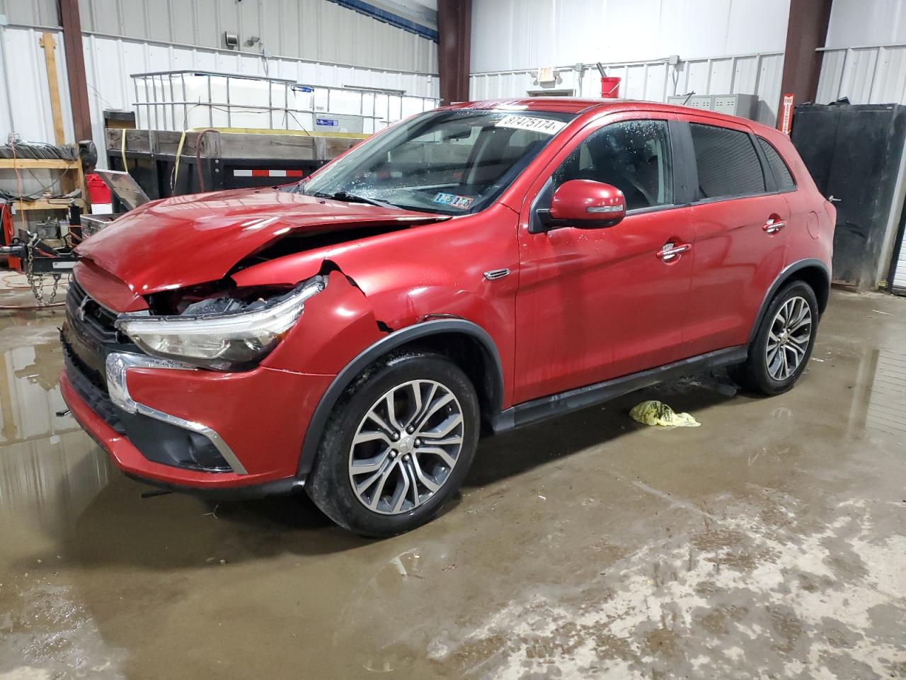 MITSUBISHI OUTLANDER 2016