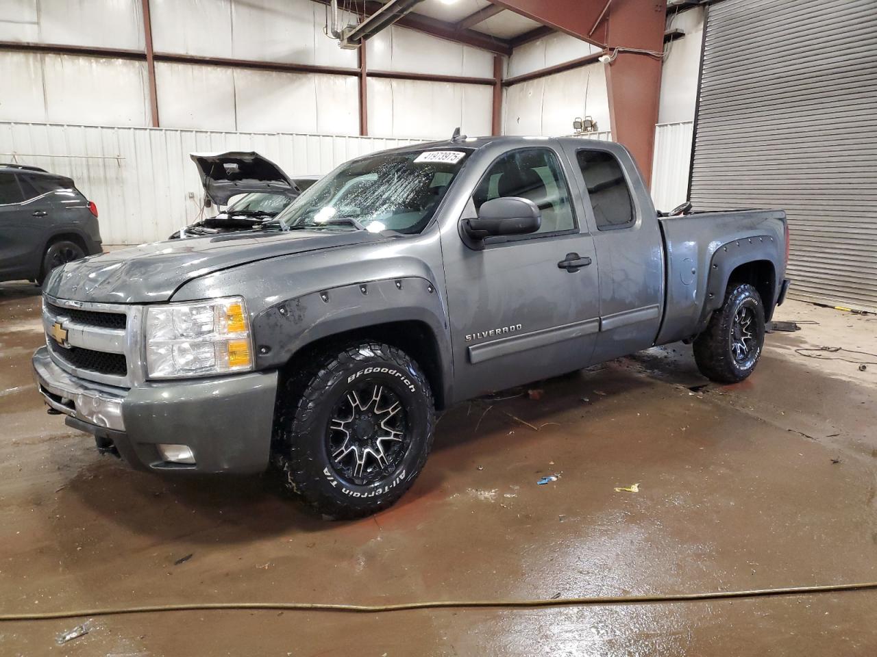 CHEVROLET SILVERADO 2011