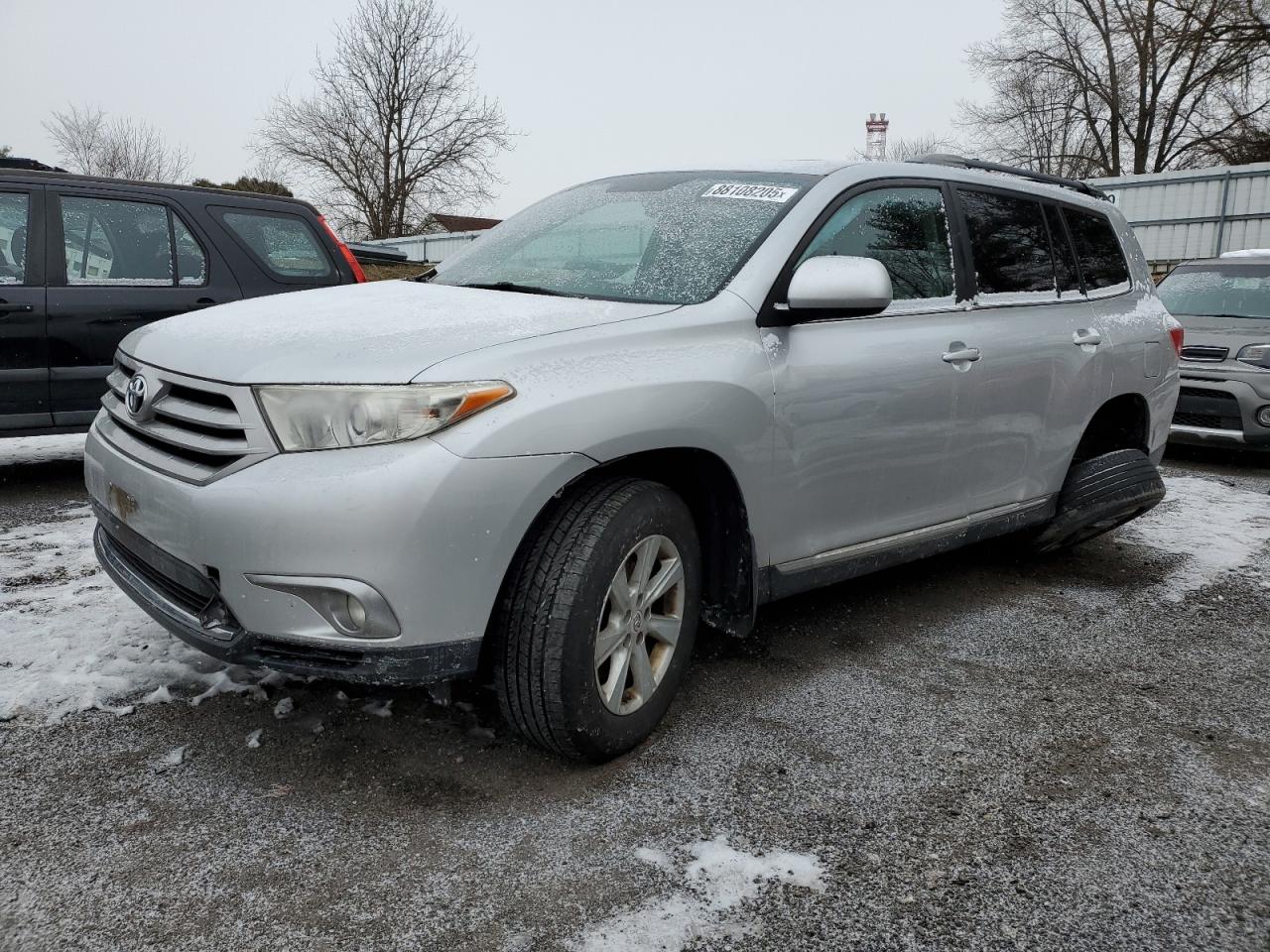TOYOTA HIGHLANDER 2011
