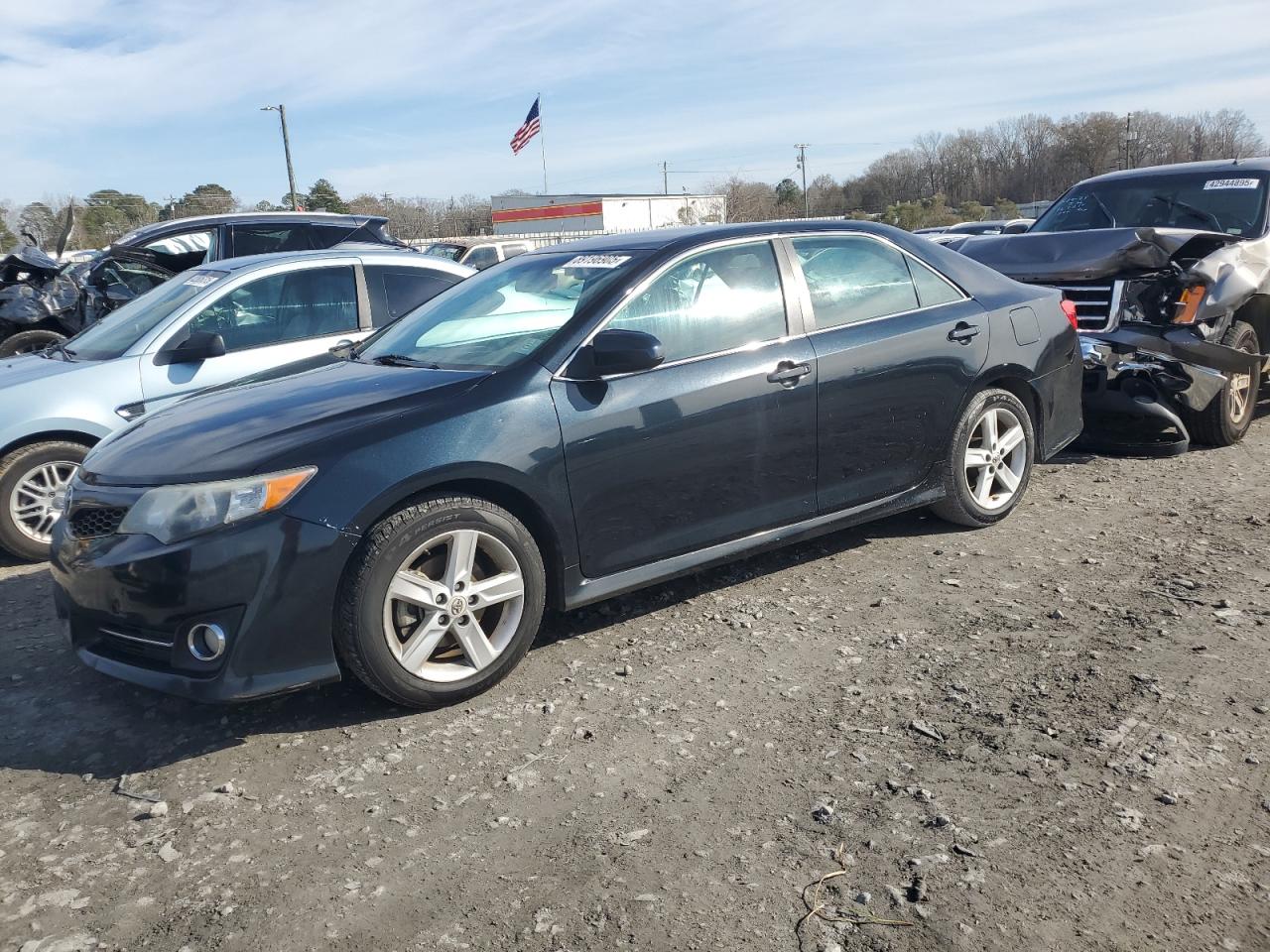 TOYOTA CAMRY BASE 2012