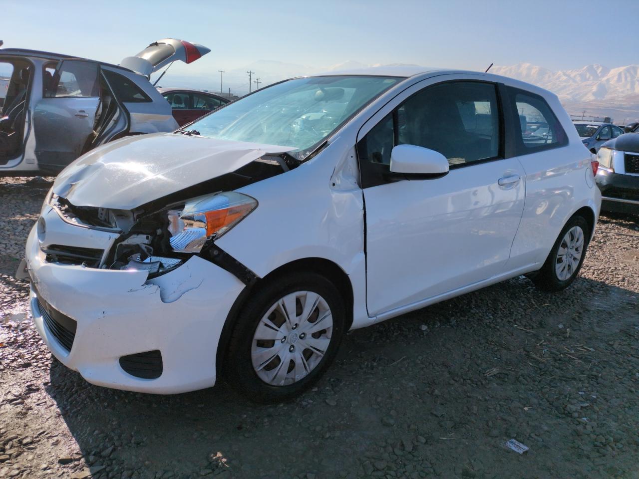 TOYOTA YARIS 2014