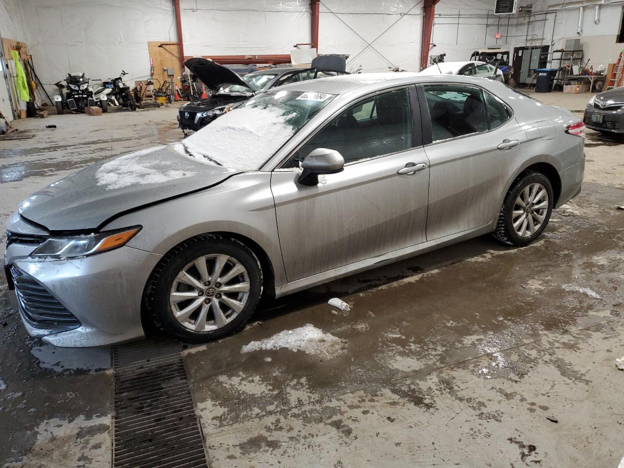 TOYOTA CAMRY LE 2020