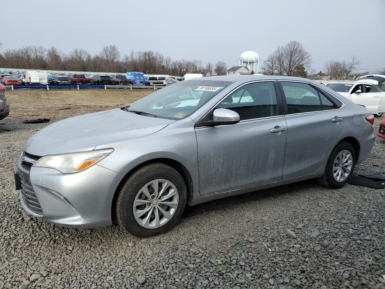 TOYOTA CAMRY LE 2016