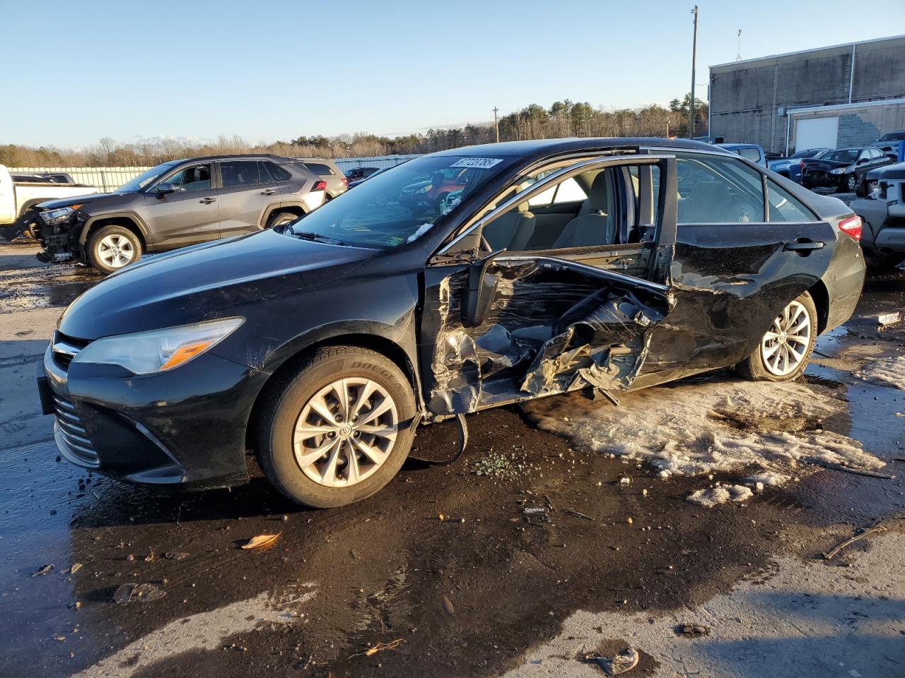 TOYOTA CAMRY LE 2017