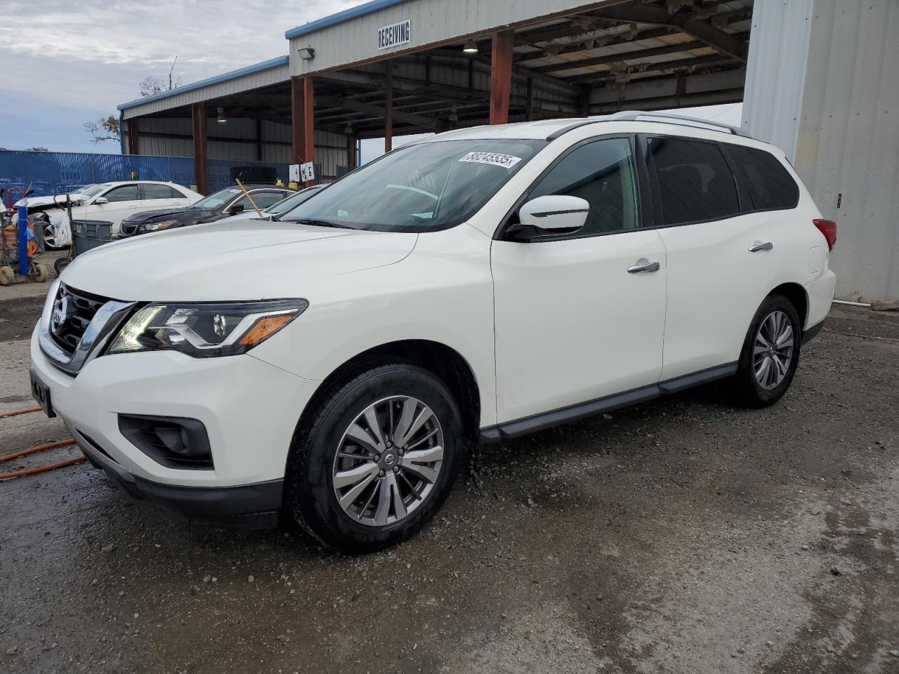 NISSAN PATHFINDER 2019