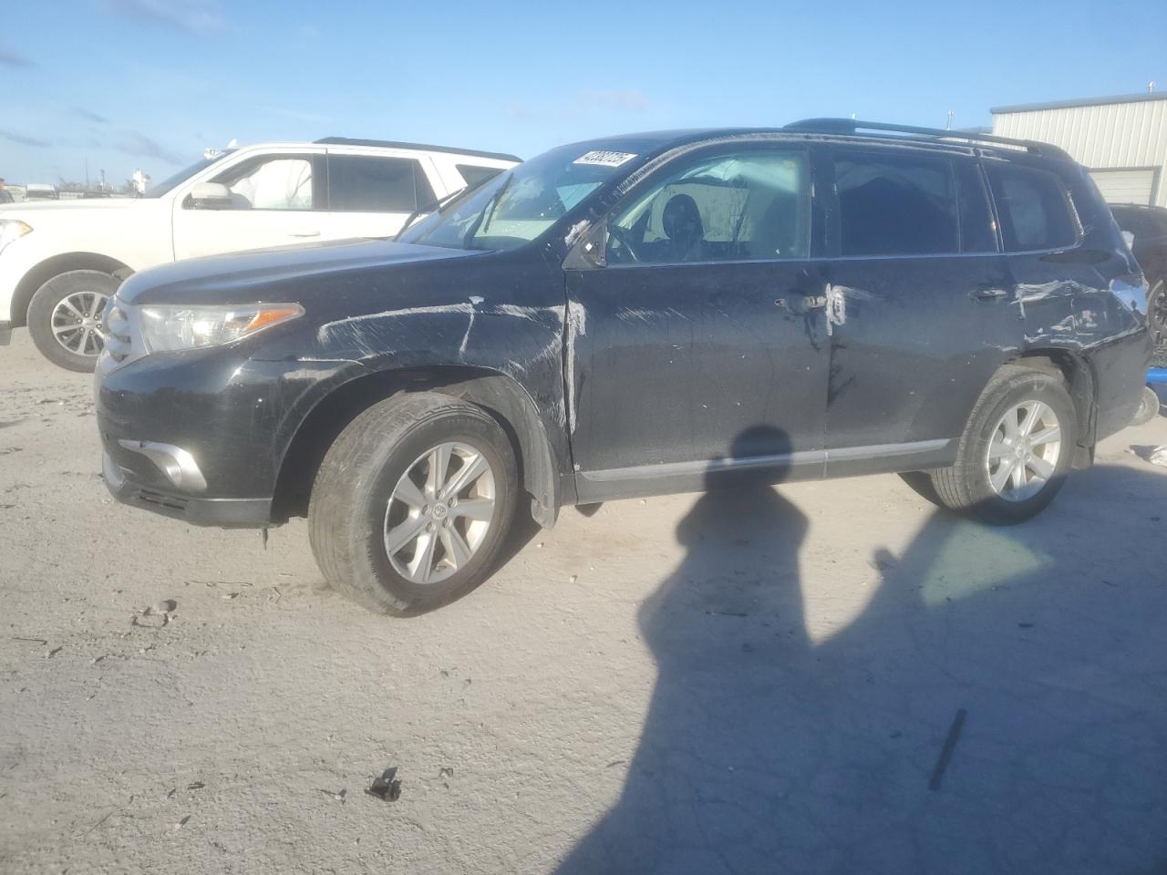 TOYOTA HIGHLANDER 2013