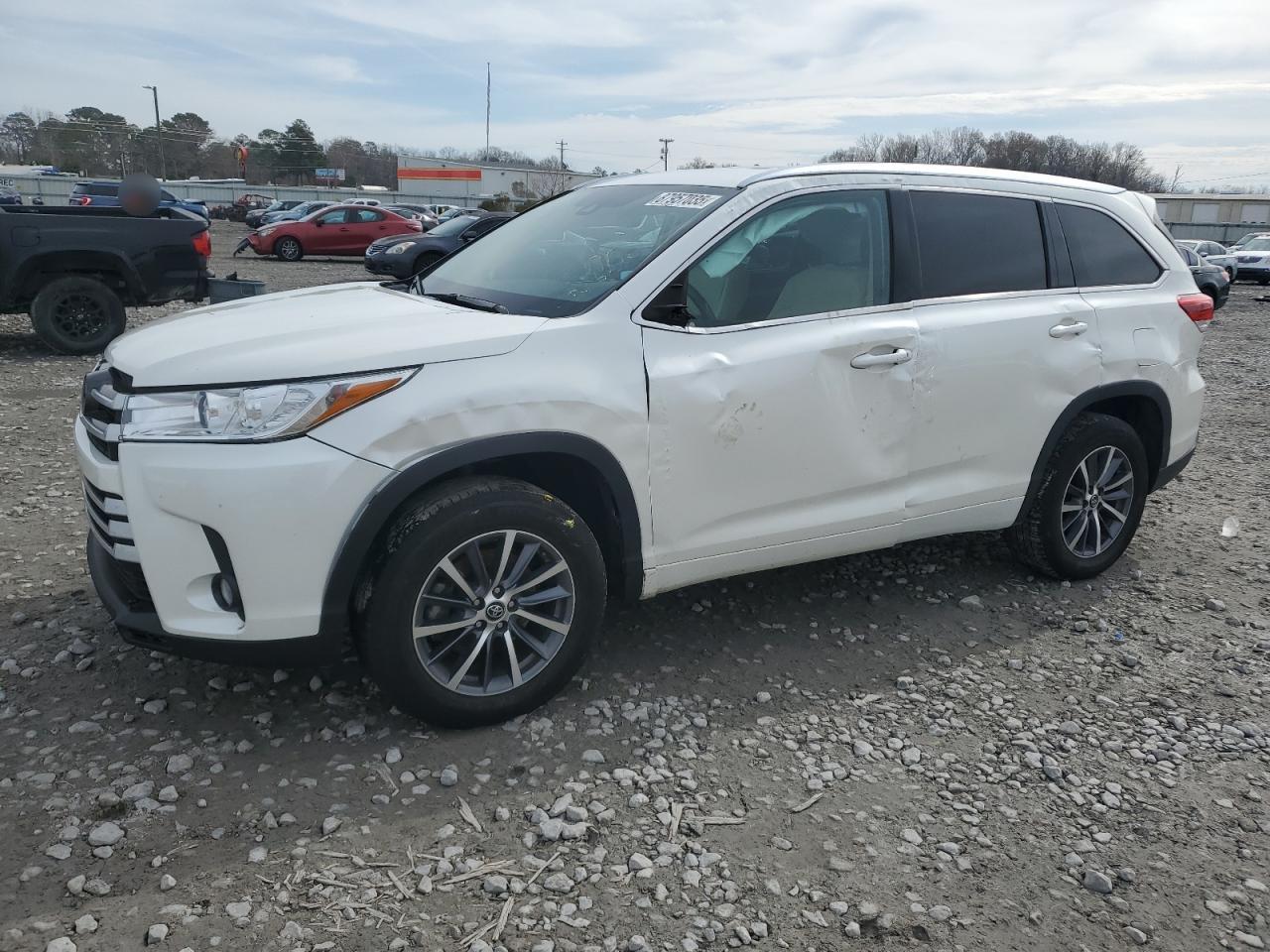 TOYOTA HIGHLANDER 2018