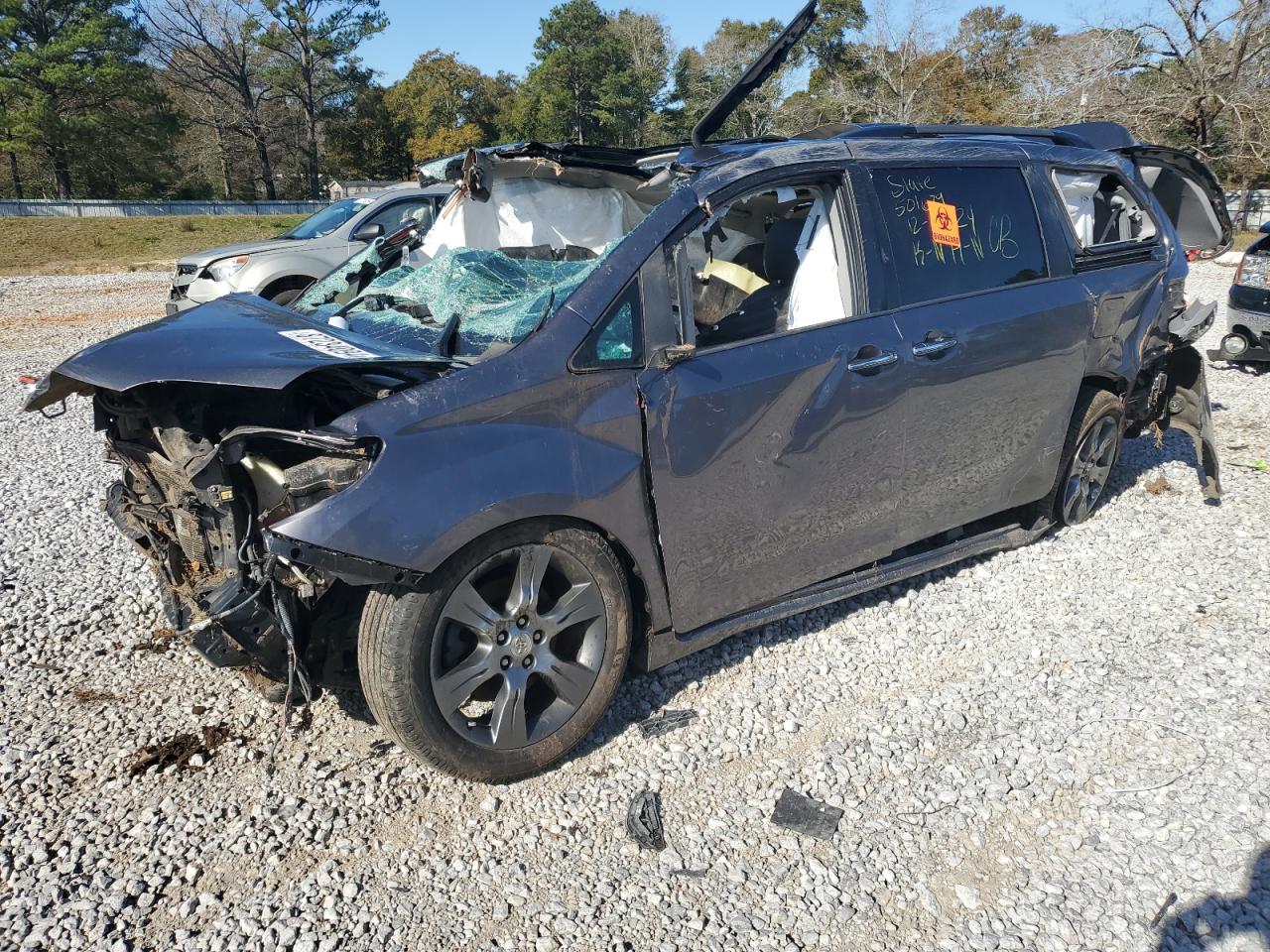 TOYOTA SIENNA SPO 2015