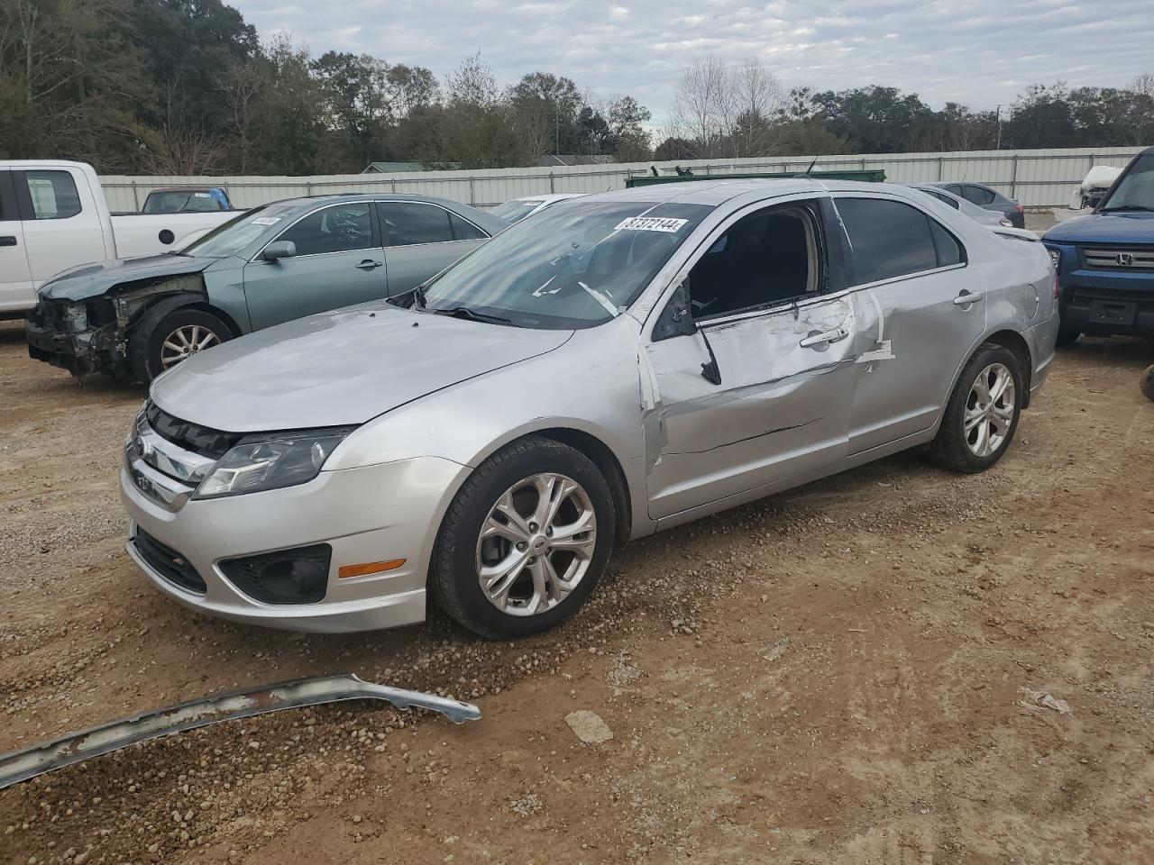 FORD FUSION SE 2012