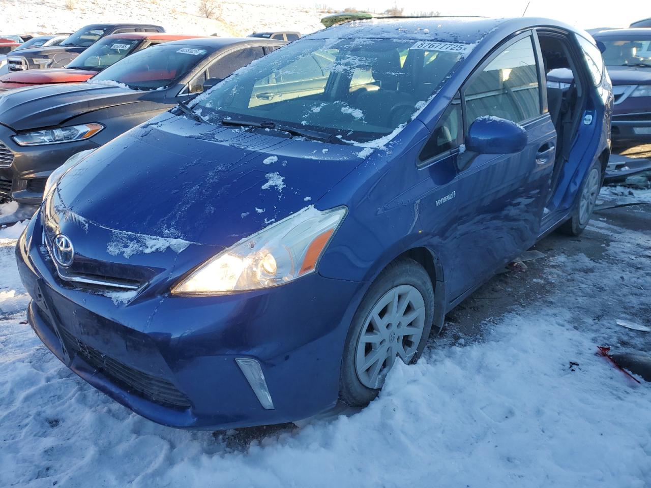 TOYOTA PRIUS V 2014