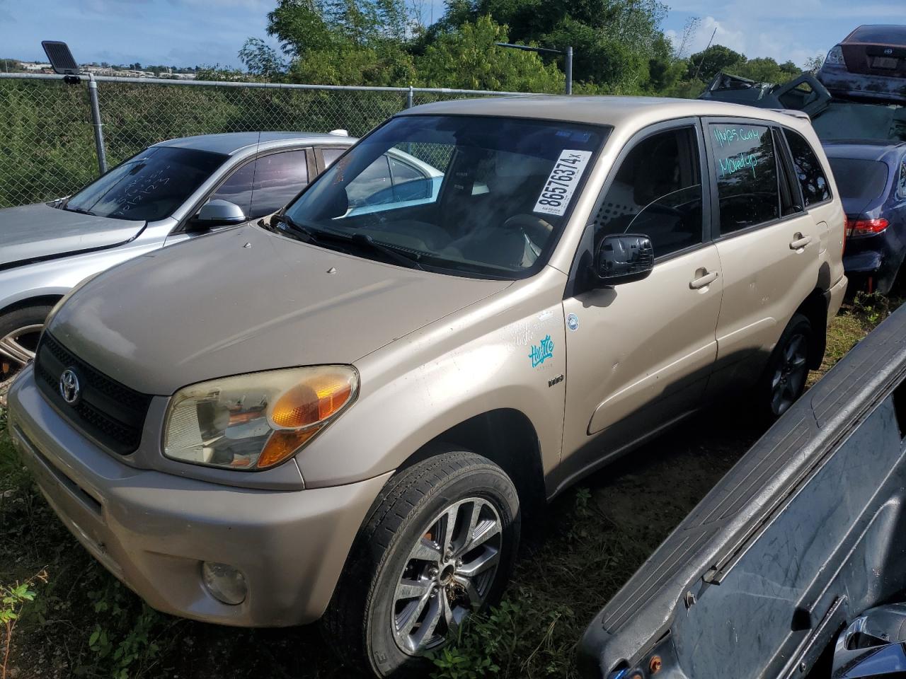 TOYOTA RAV4 2005