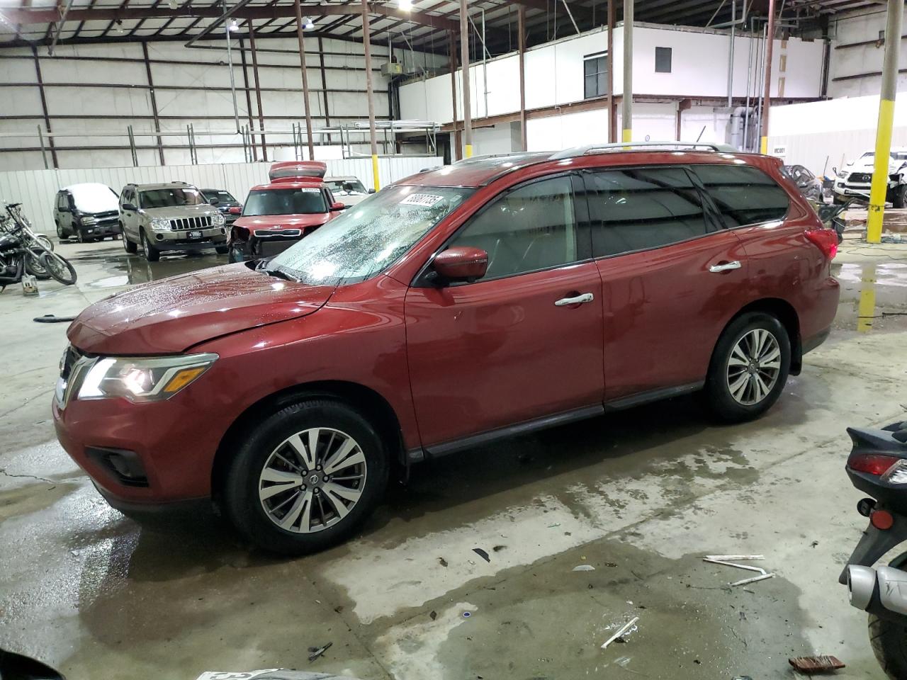 NISSAN PATHFINDER 2017