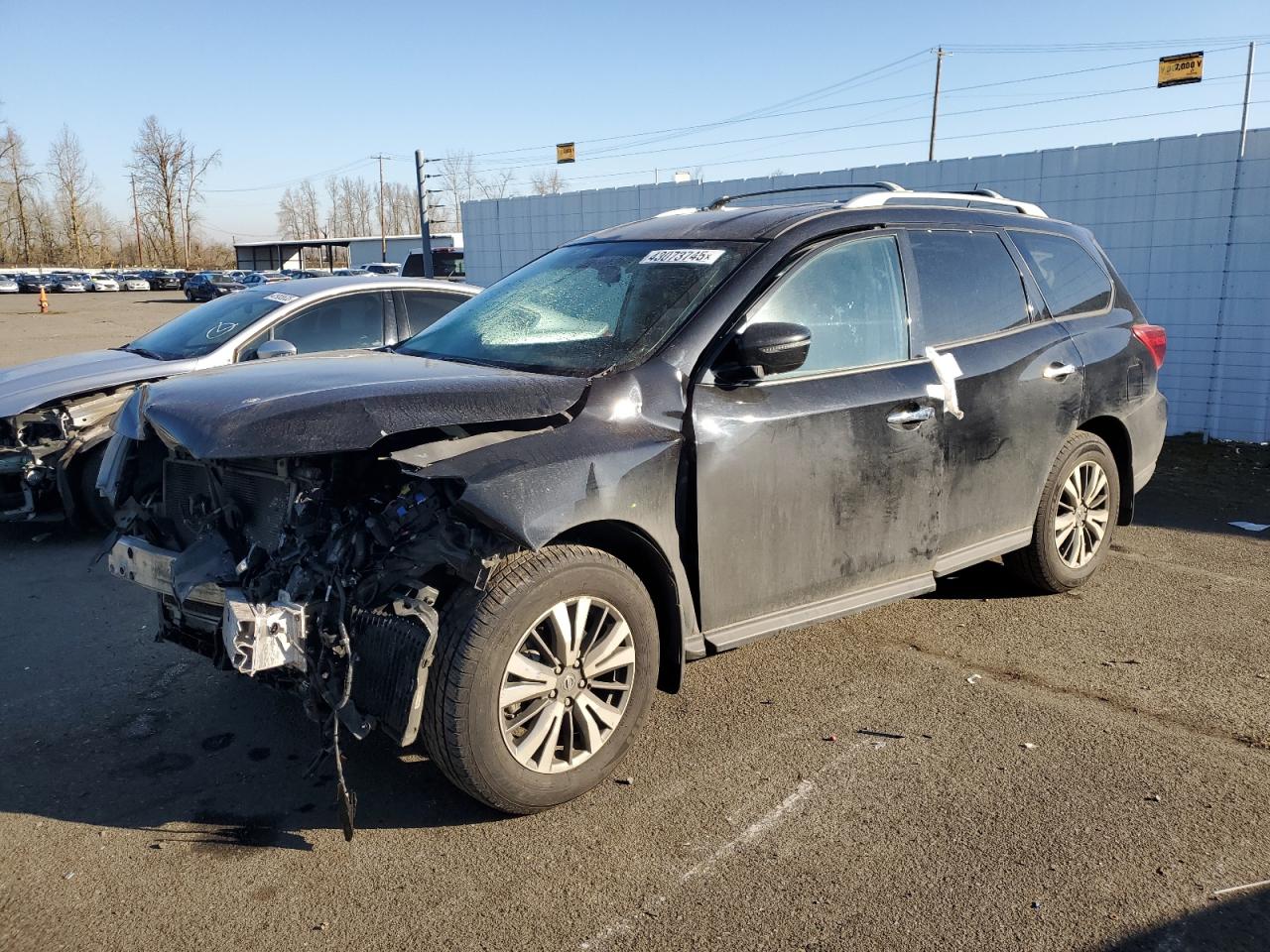 NISSAN PATHFINDER 2017