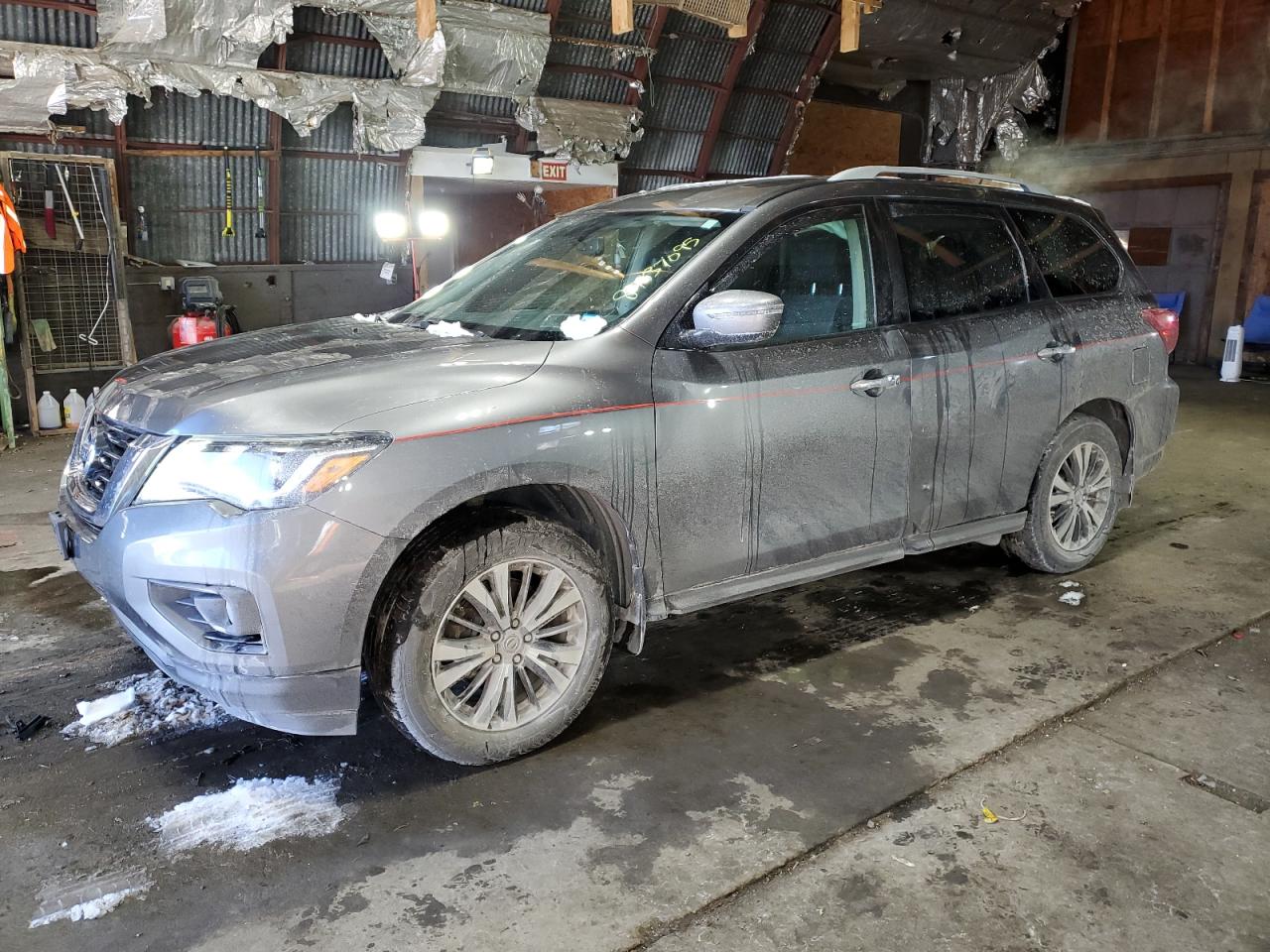 NISSAN PATHFINDER 2017